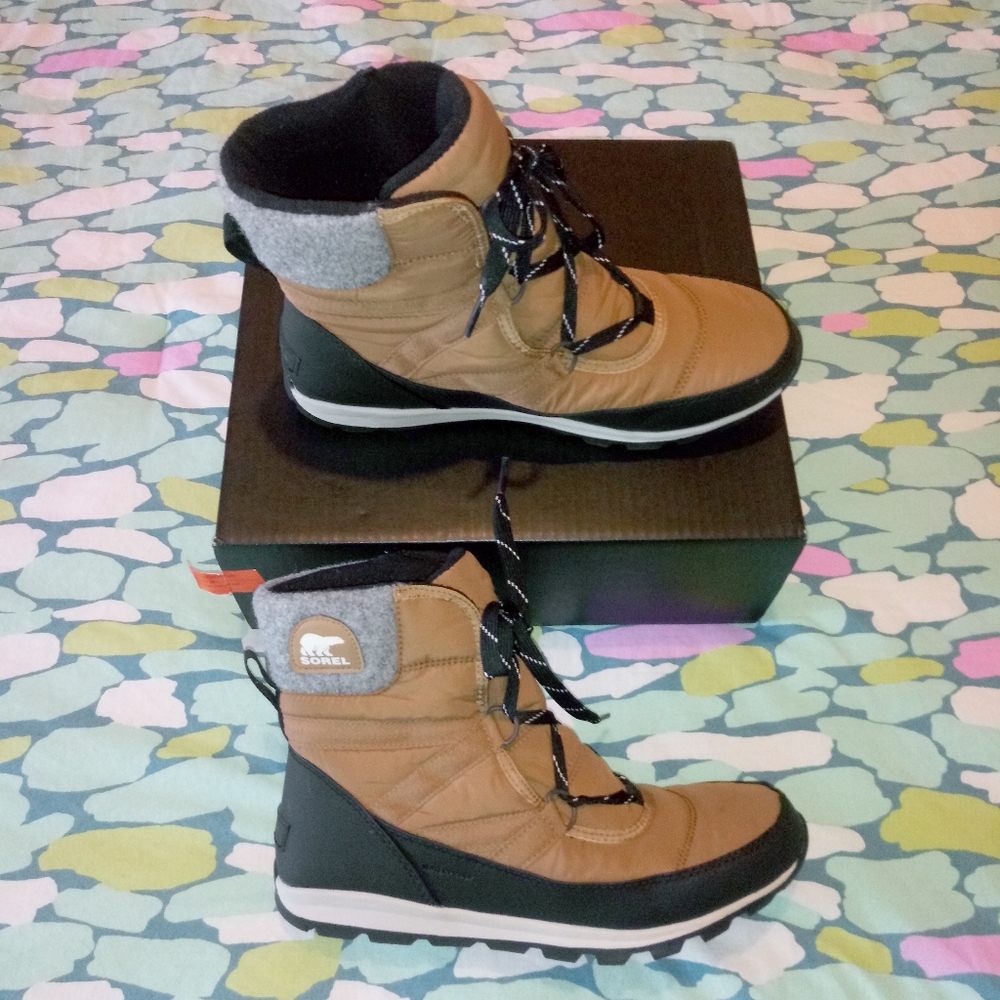 Sorel Whitney Short Lace Boots
